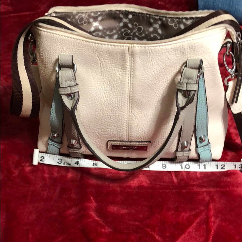 Jessica Simpson purse